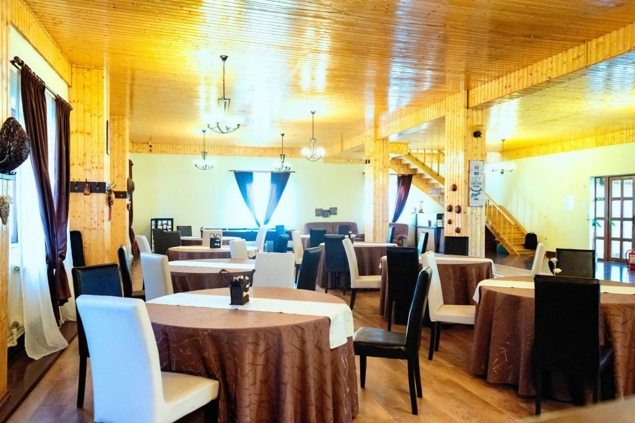 Pensiunea Marmis Riu Barbat Exterior foto